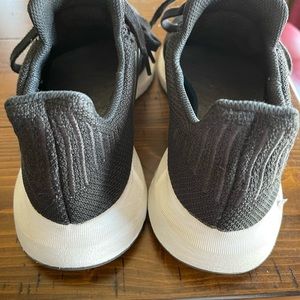 Black and gold Adidas Sz 9.5 - womens.